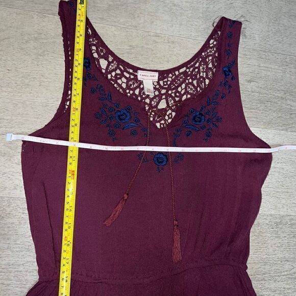 Cape Juby, Floral Embroidery on Front Romper Genoese Lace Back, Women’s Small - Picture 8 of 13